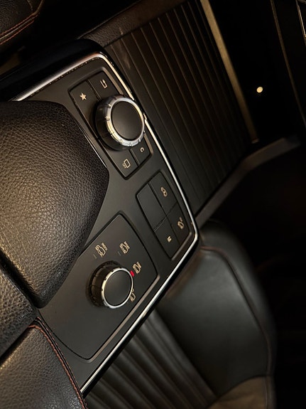 Mercedes-Benz GLE350 d 15 of 22