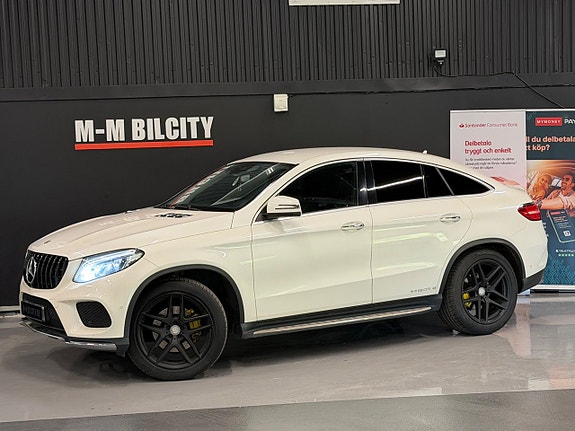Mercedes-Benz GLE350 d 2 of 22