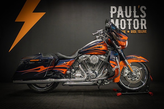 Harley-Davidson CVO Street Glide 117 cui (FLHXSE)