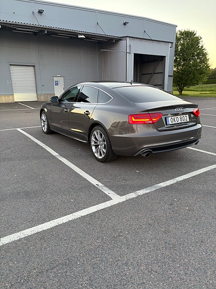 Audi A5 2 of 7