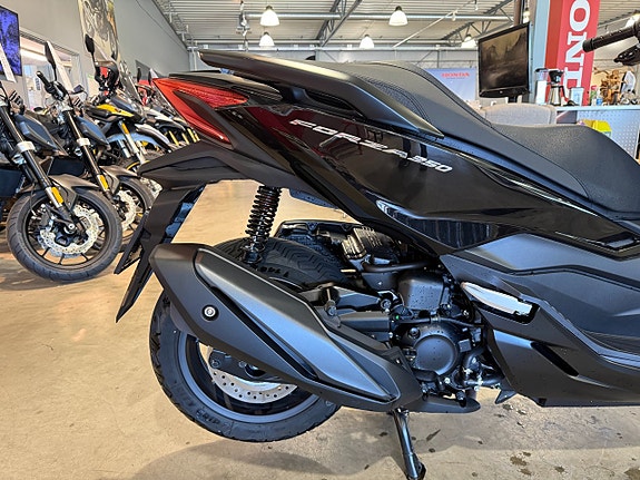 Honda NSS350 Forza #Endast 200mil & 1 ägare# 5 of 5