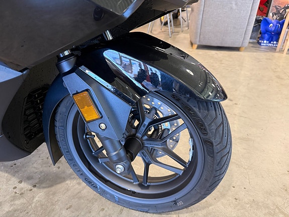 Honda NSS350 Forza #Endast 200mil & 1 ägare# 2 of 5