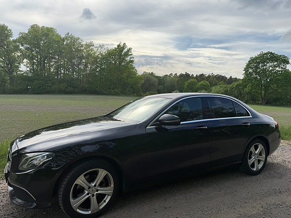 Mercedes-Benz E220 d 4 of 5