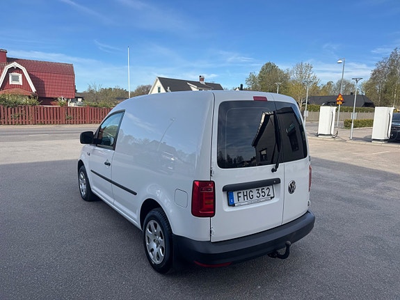 Volkswagen Caddy 4 of 5