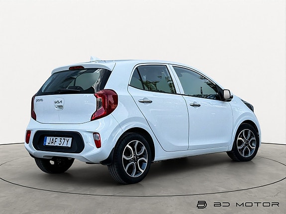 Kia Picanto 3 of 5