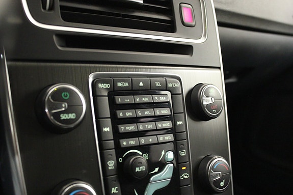 Volvo V60 19 of 20