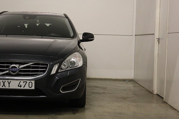 Volvo V60 4 of 20