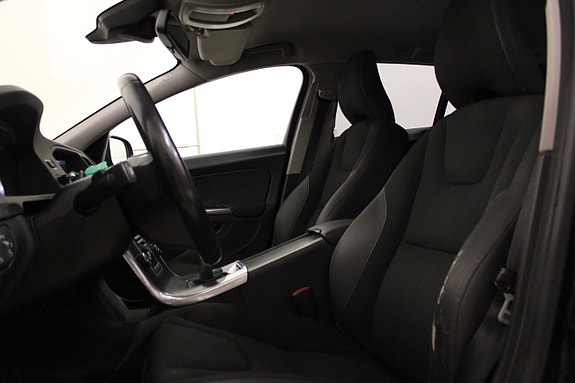 Volvo V60 10 of 20