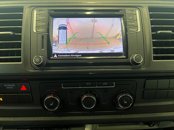 Volkswagen Transporter 9 of 14