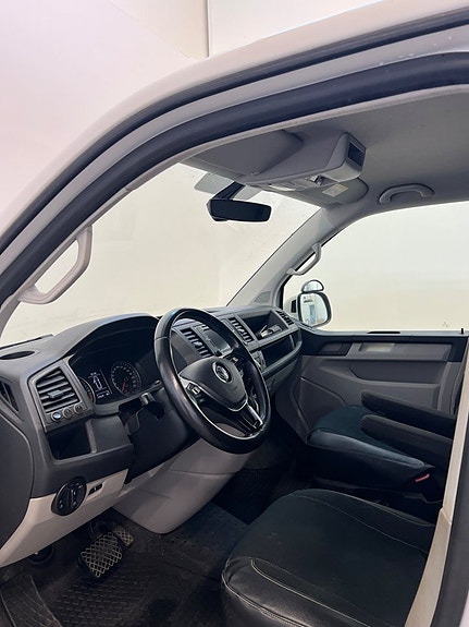Volkswagen Transporter 7 of 14