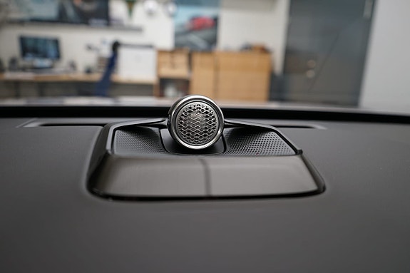 Volvo ES90 11 of 18
