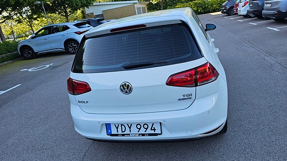 Volkswagen Golf VII 3 of 8