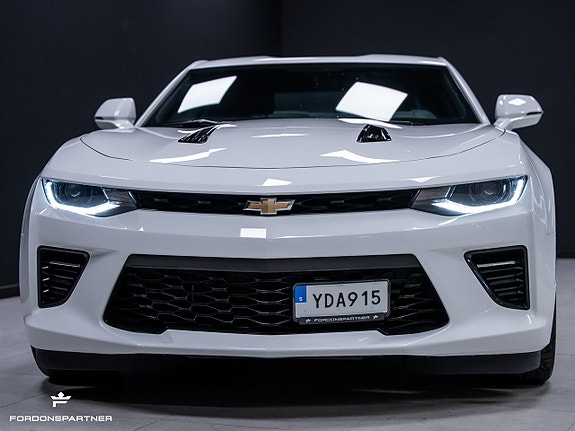 Chevrolet Camaro SS 2 of 5