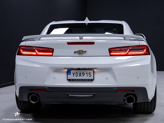 Chevrolet Camaro 13 of 30