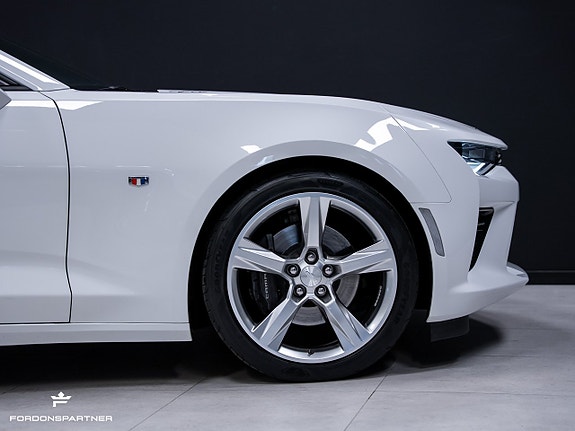 Chevrolet Camaro 11 of 30