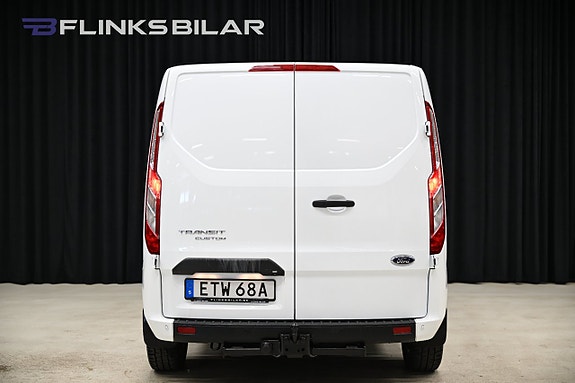 Ford Transit Custom 10 of 27