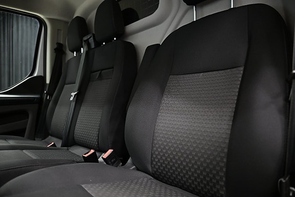 Ford Transit Custom 15 of 27