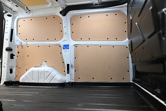 Ford Transit Custom 9 of 27