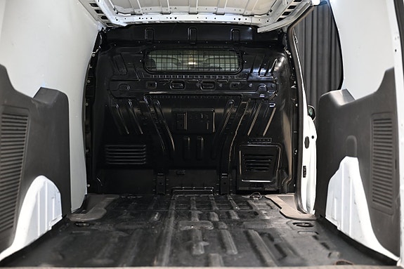 Ford Transit Connect 7 of 27