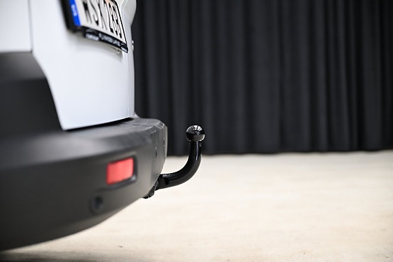 Ford Transit Connect 9 of 27