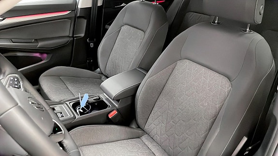 Volkswagen Golf VIII 8 of 14