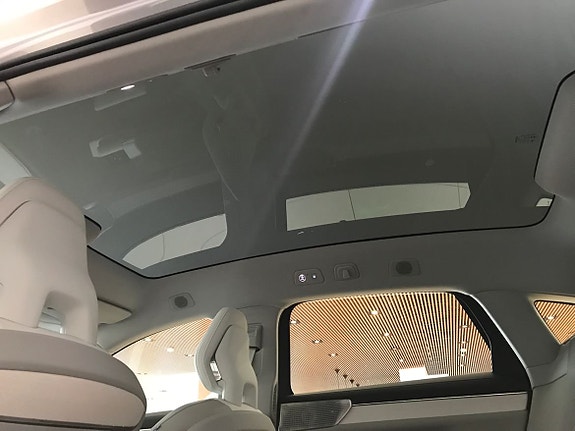 Volvo ES90 7 of 16