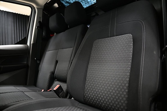 Ford Transit Connect 18 of 26