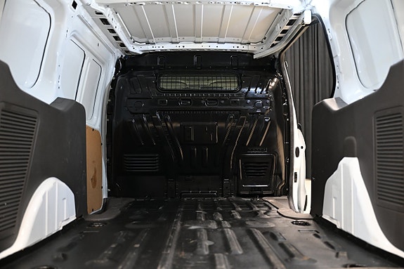 Ford Transit Connect 8 of 26
