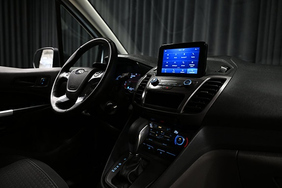 Ford Transit Connect 24 of 26