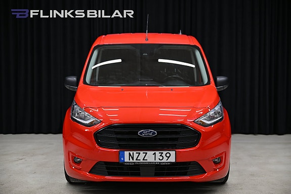 Ford Transit Connect 11 of 26