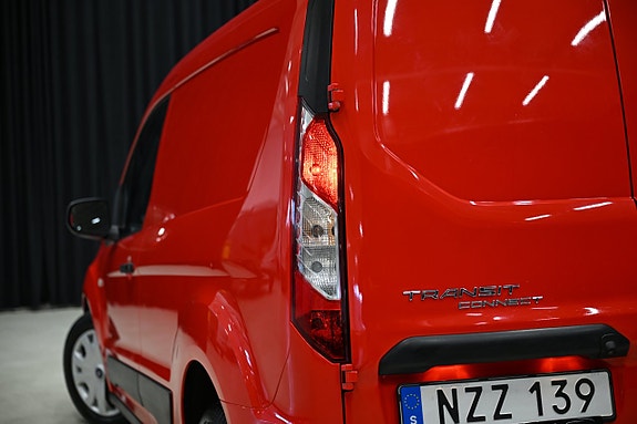 Ford Transit Connect 10 of 26