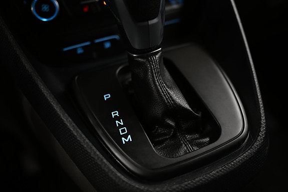 Ford Transit Connect 19 of 26