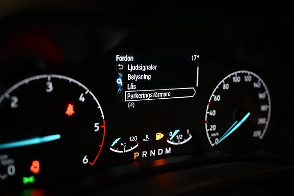 Ford Transit Connect 14 of 26