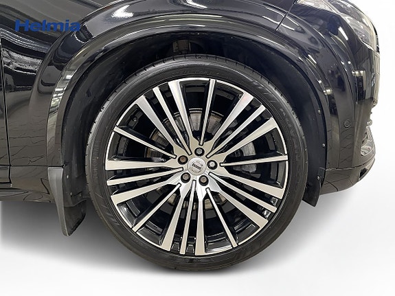 Volvo XC90 9 of 20