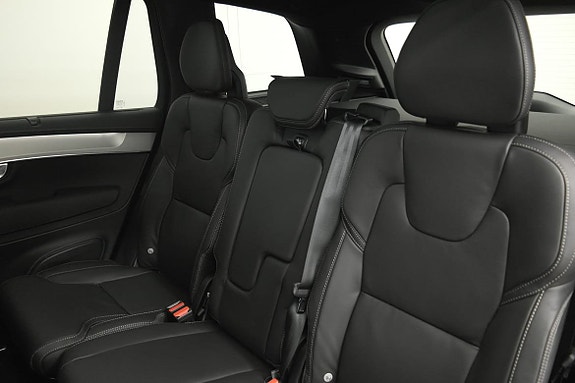 Volvo XC90 12 of 18