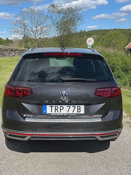 Volkswagen Passat Alltrack 4 of 5