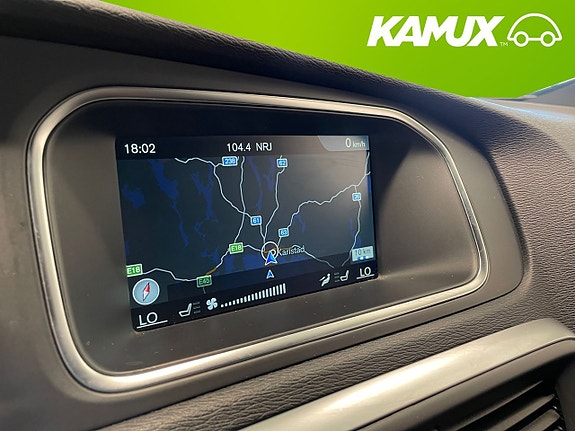 Volvo V40 17 of 19