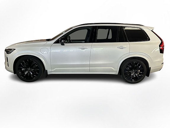 Volvo XC90 3 of 5