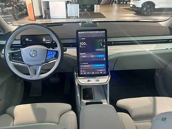 Volvo ES90 5 of 11