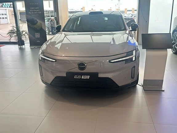 Volvo ES90 3 of 11