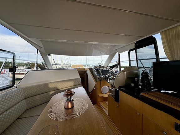 Galeon 360 Fly 14 of 24