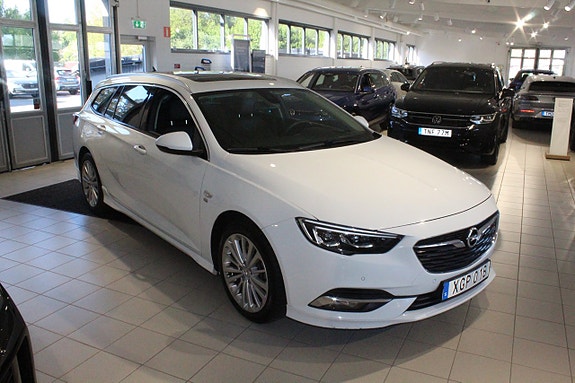 Opel Insignia 3 of 5
