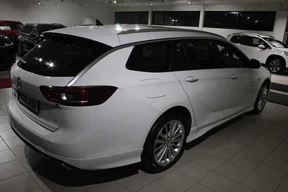 Opel Insignia 4 of 12