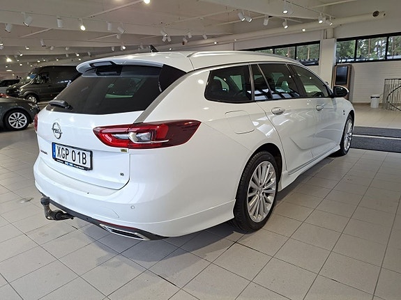 Opel Insignia 19 of 22