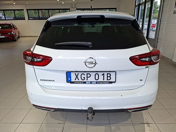 Opel Insignia 18 of 22