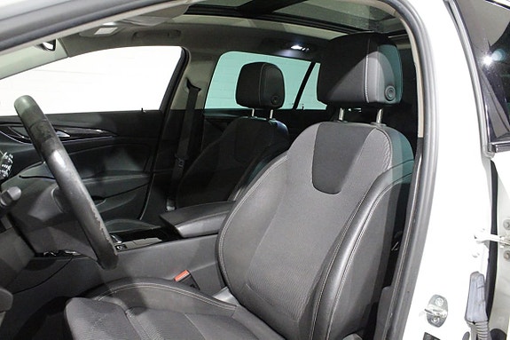 Opel Insignia 8 of 12