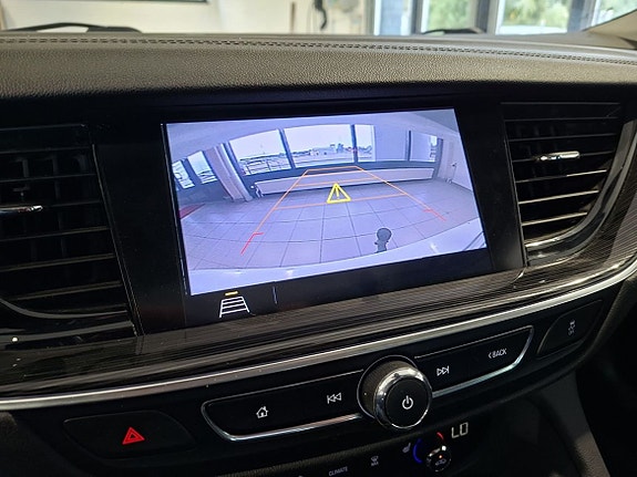 Opel Insignia 15 of 22
