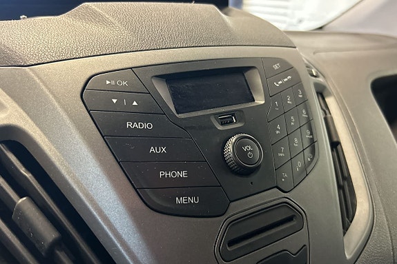 Ford Transit Custom 8 of 11