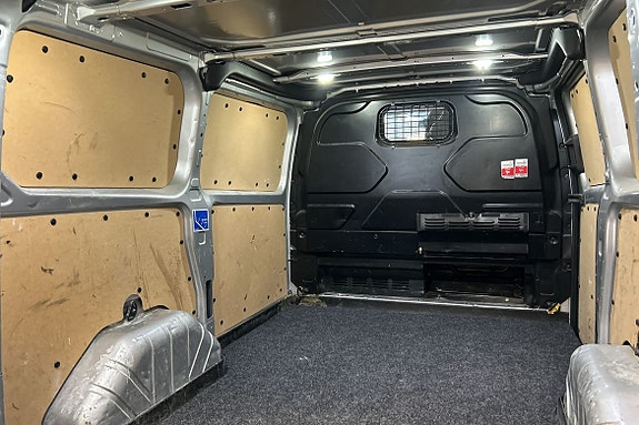 Ford Transit Custom 10 of 11