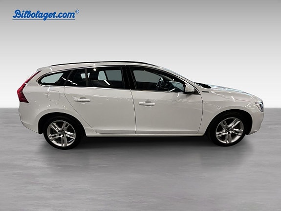 Volvo V60 4 of 5